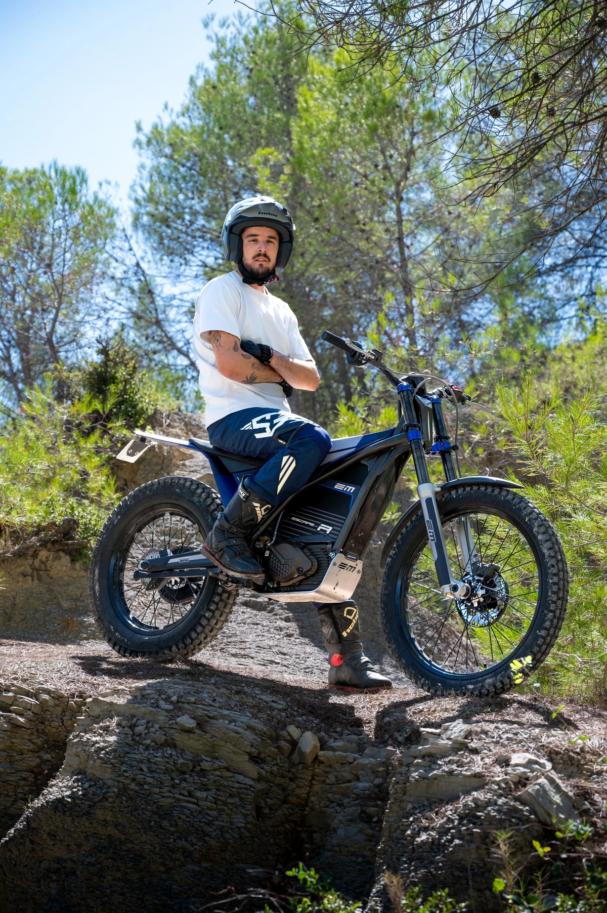 Electric Motion Escape R YM25